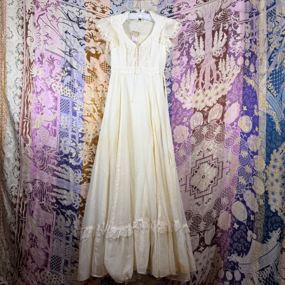 Gunne Sax 70s Vintage Ivory Prairie Maxi Dress Size XS Lace Tiered Ruffled